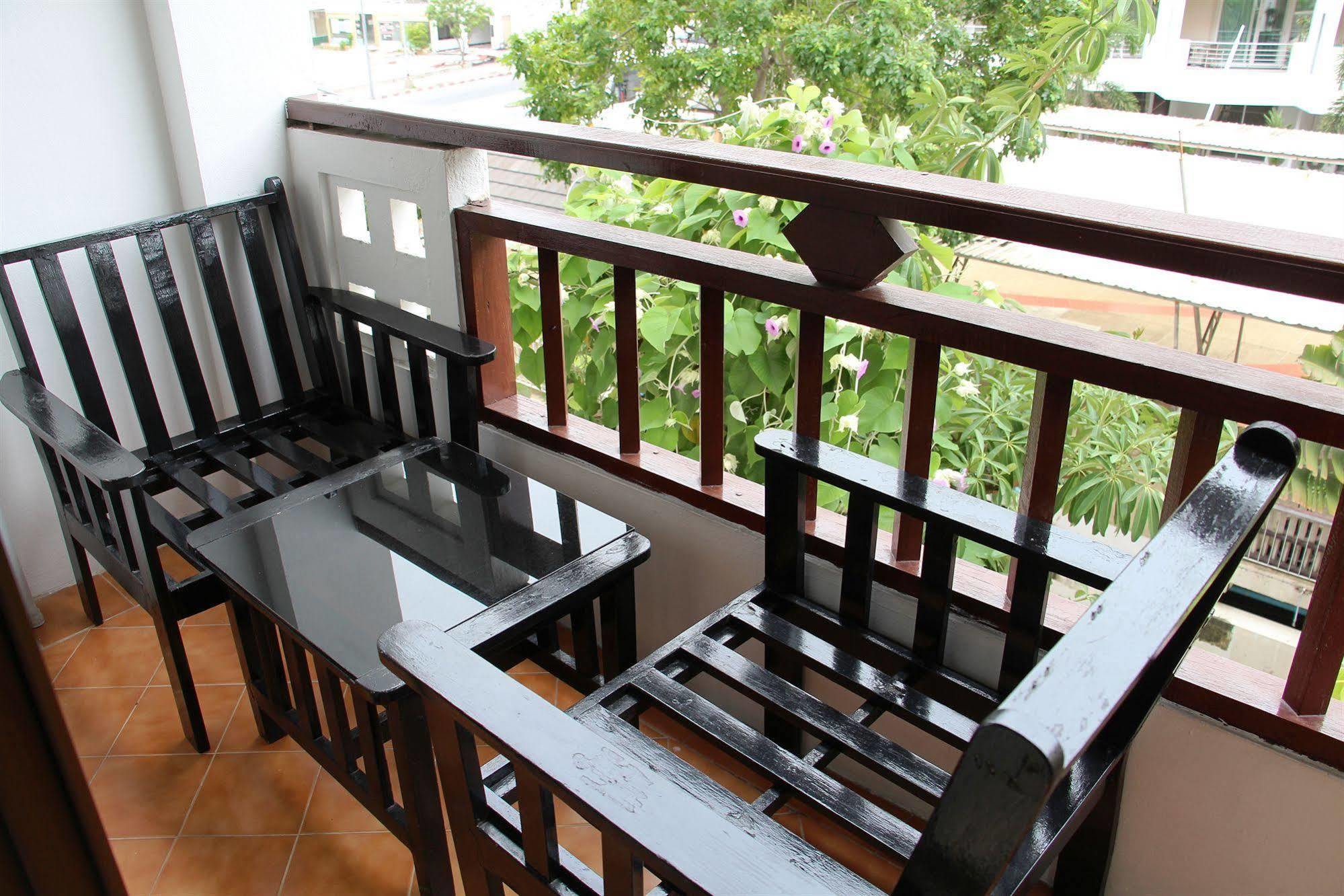 Jomtien Good Luck Apartment Exterior foto